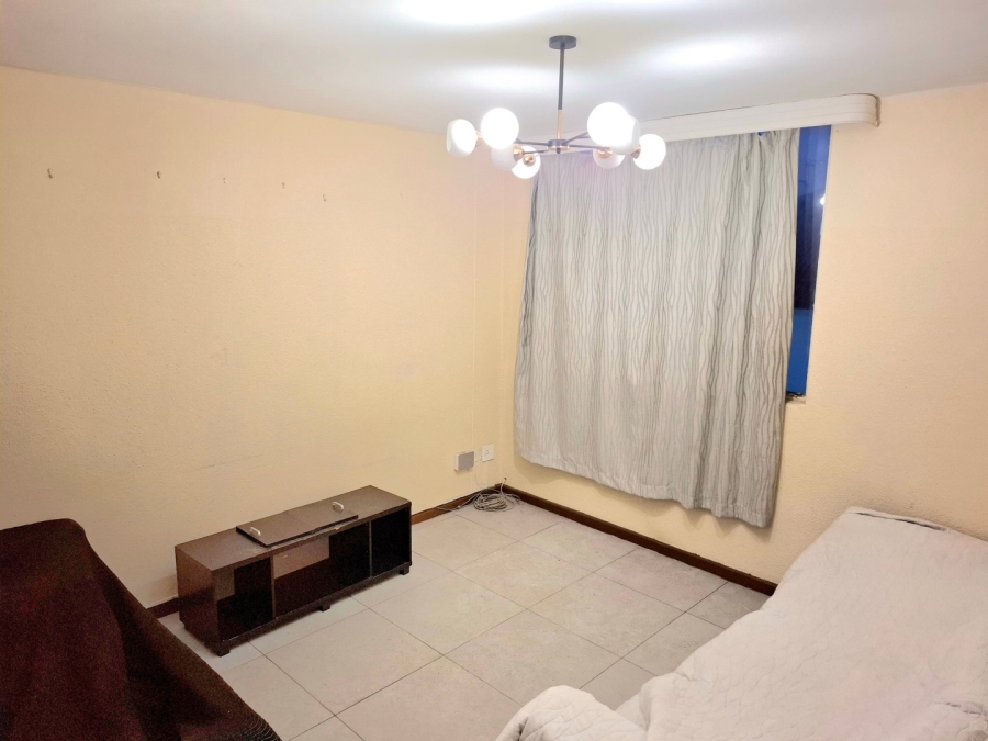 2 Bedroom Property for Sale in Avondale Western Cape